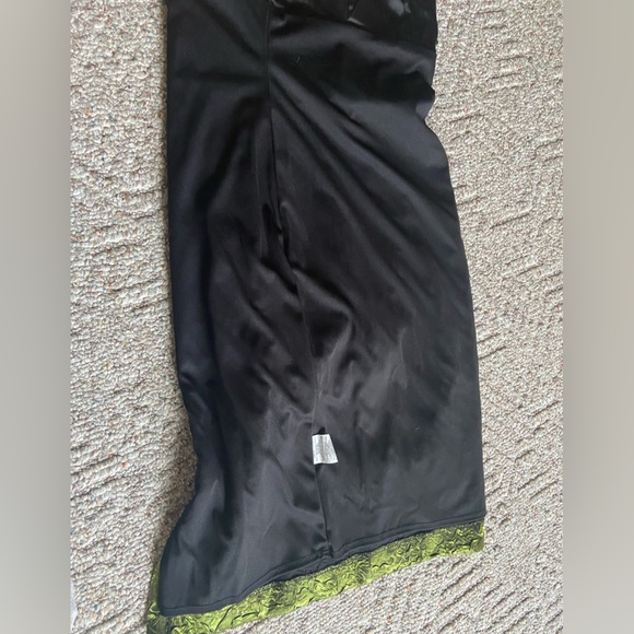 La Chateau Grren and Black Dress - Picture 11 of 14